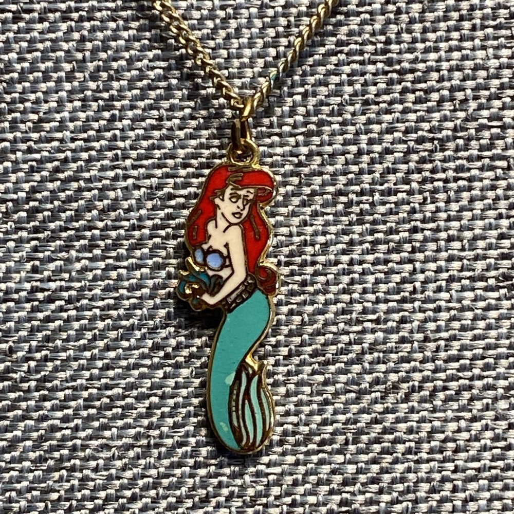 Vtg DISNEY Little Mermaid Necklace